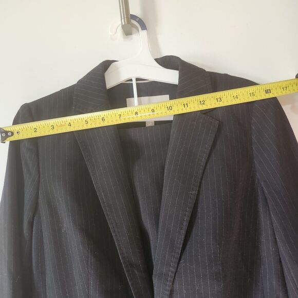Banana Republic Pinstripe Skirt Suit Set 2P Petite Blazer & Skirt Gray Classic - Picture 10 of 16